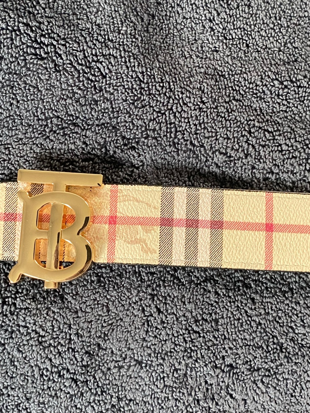 Gold “TB” Buckle on Reversible Burberry Belt - Picture 2 of 9